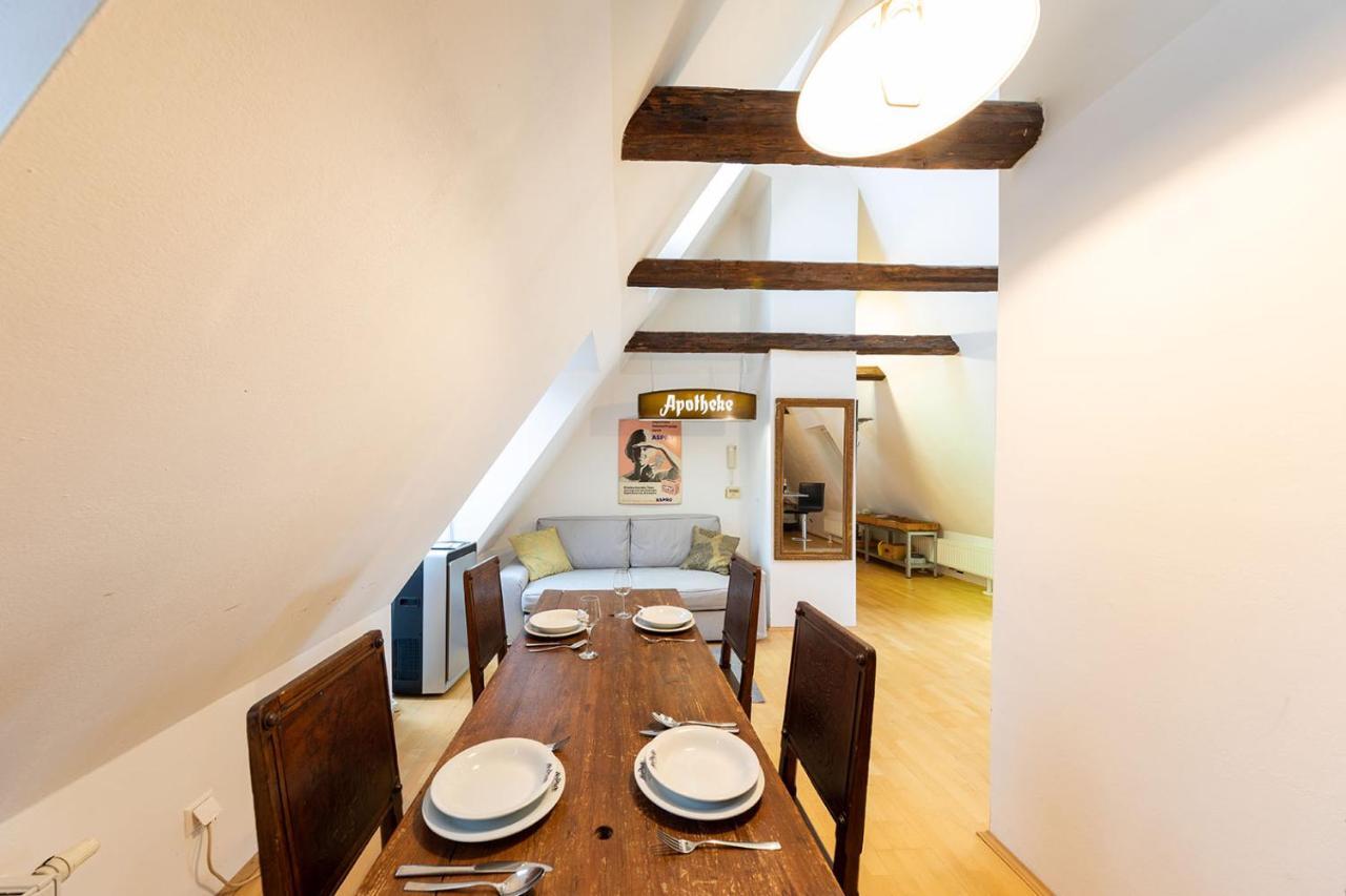 Pharmacy-Loft Apartment Graz Bagian luar foto